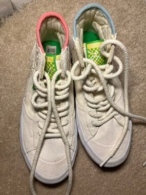 Vans Off-White Suede Low-Top Sneakers with Pink and Blue Heel Linings